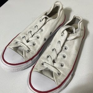 COPY - Converse Youth White All Star Sneakers. Good Condition. Size 3.